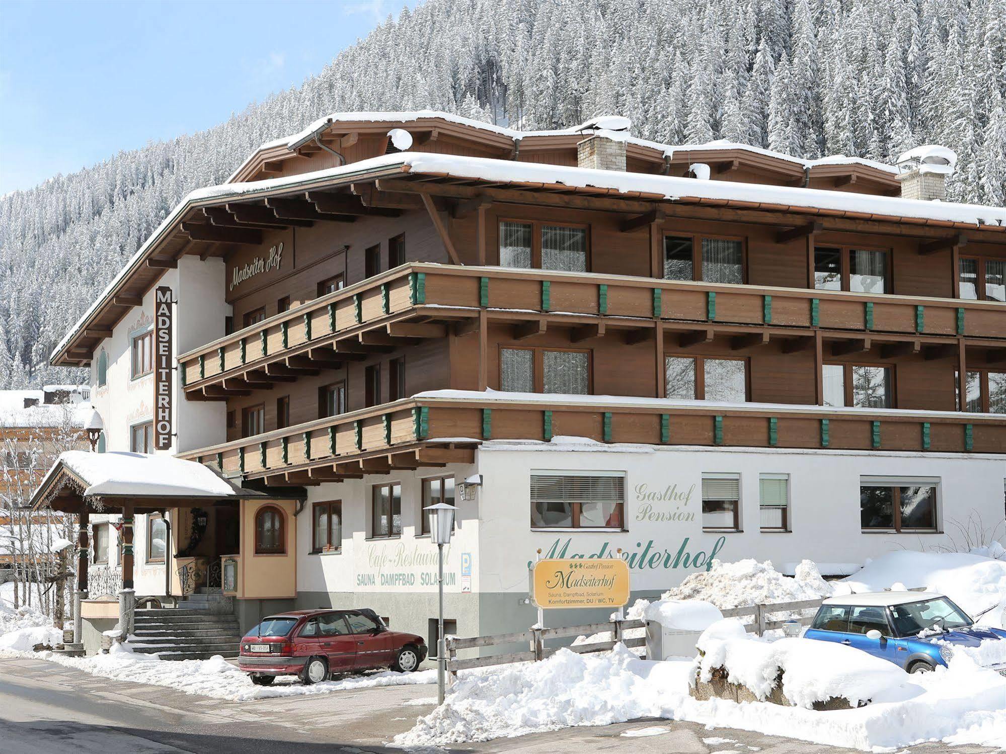 Gasthof Pension Madseiterhof Tux Eksteriør billede